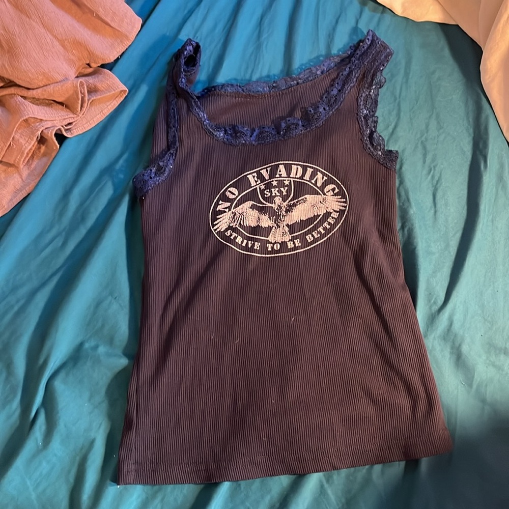 Small medium clothes - Picture 8 of 11